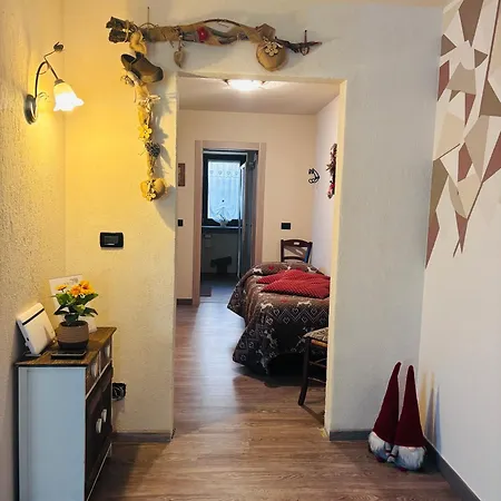 Casa Kristel Cir Comunale N 14 *