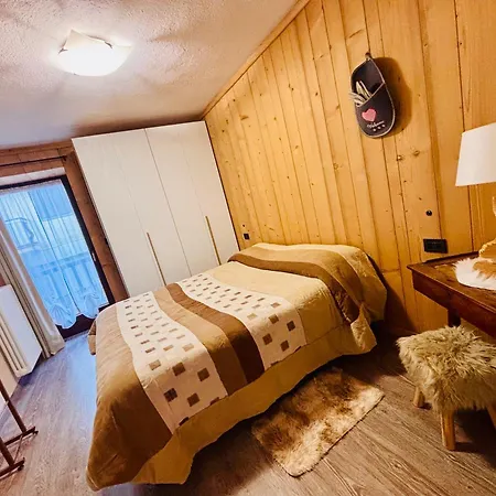 Casa Kristel Cir Comunale N 14 * 아오스타