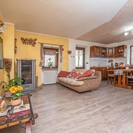 Casa Kristel Cir Comunale N 14