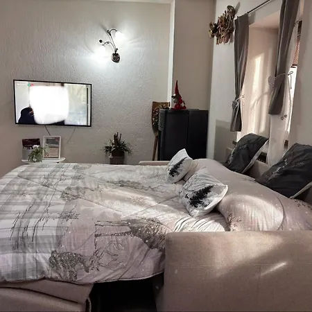 Casa Kristel Cir Comunale N 14 아파트